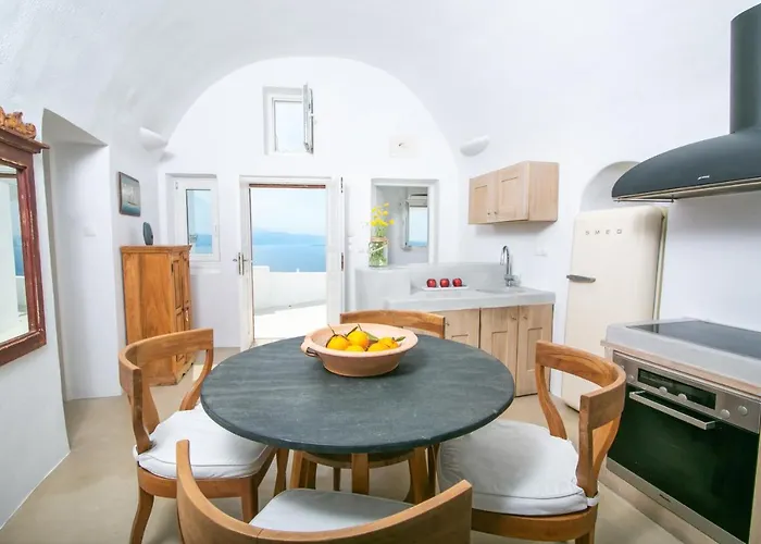 Menias Cave House