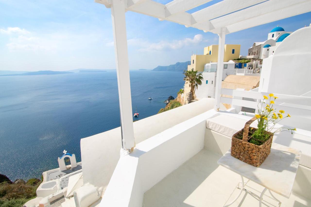 Apartment Menias Cave House Ia